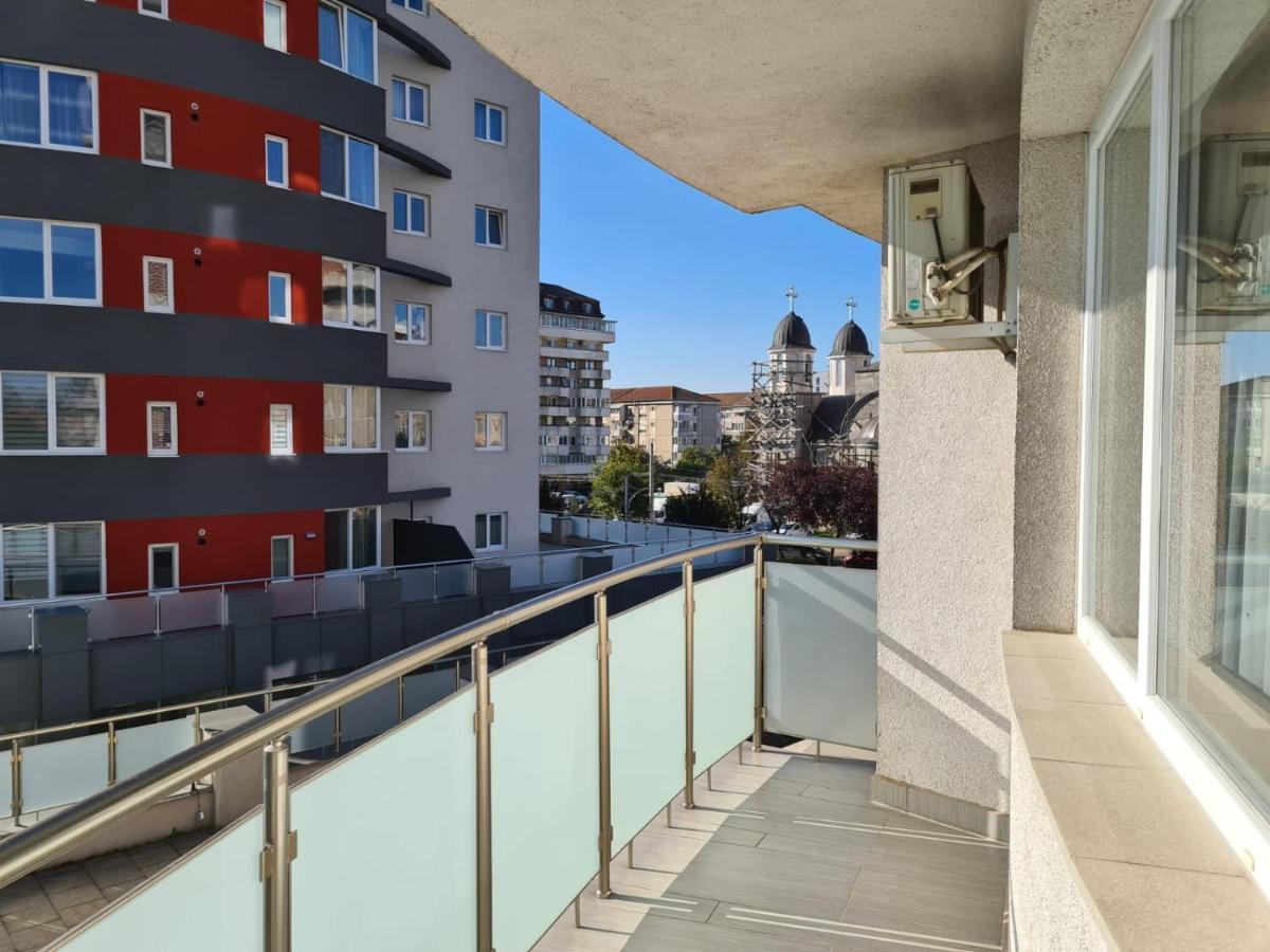 Ideal Apartments Орадя Екстер'єр фото