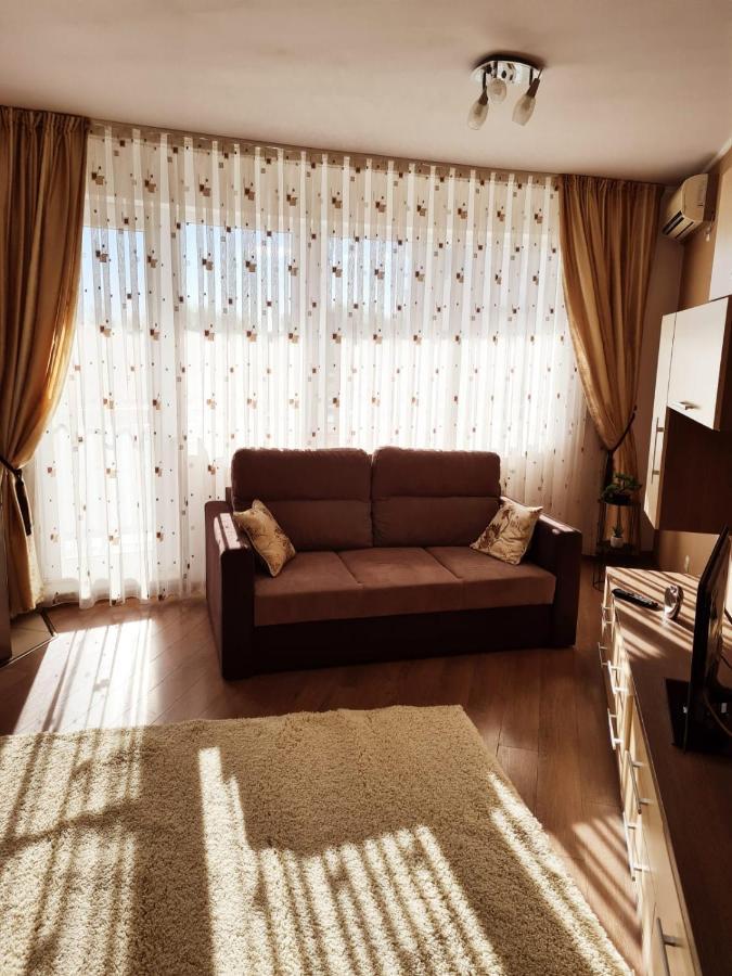 Ideal Apartments Орадя Екстер'єр фото